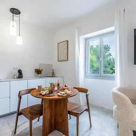 Le Chai N°9, Demeure Et De Charme * Montblanc